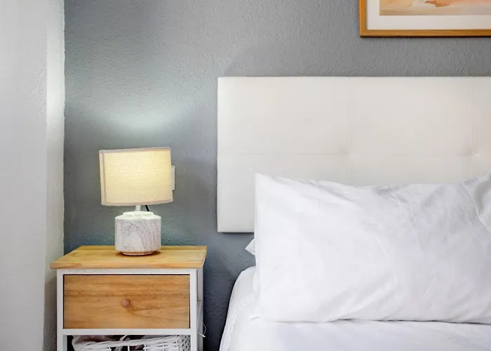 Apartment Heroes De Sostoa 56